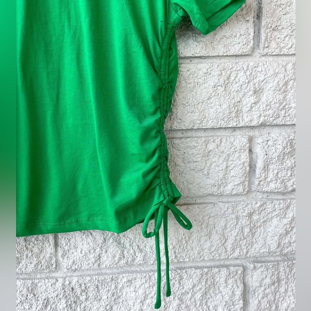 Basic Scoop Neck Ruched Tee Green - Picture 3 of 3